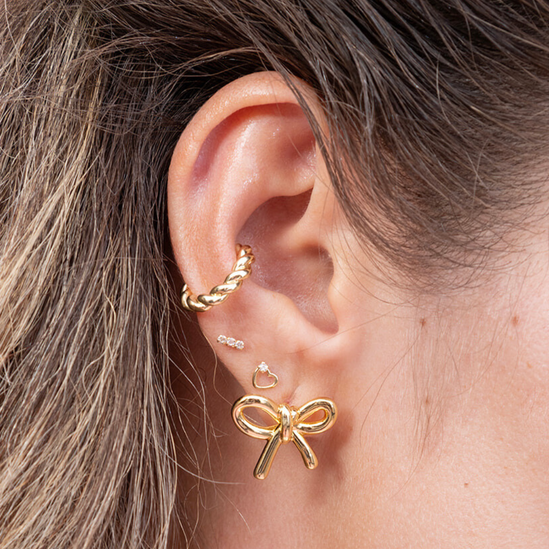 Corazón Vacío Con Circonia 10K