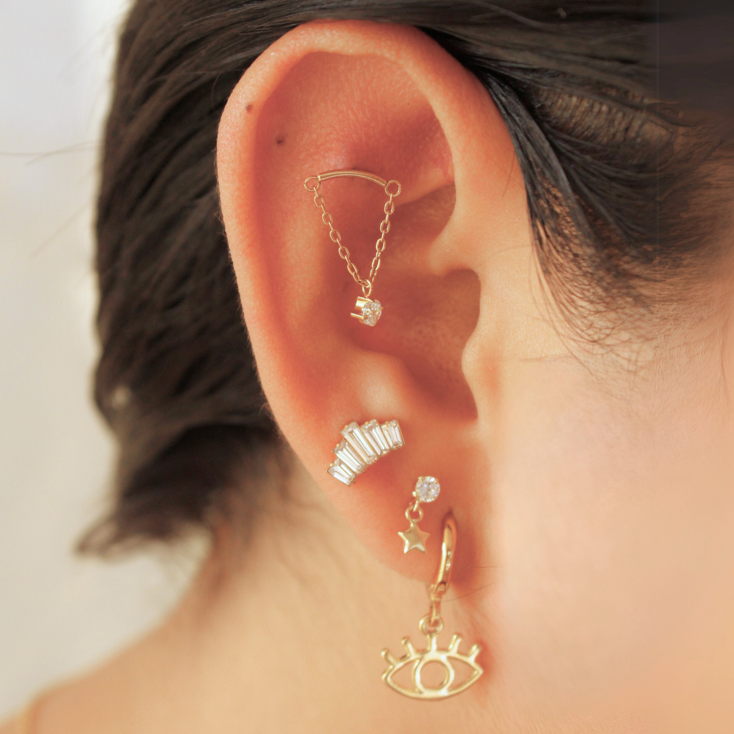 Estrella Colgante Con Circonia 10K