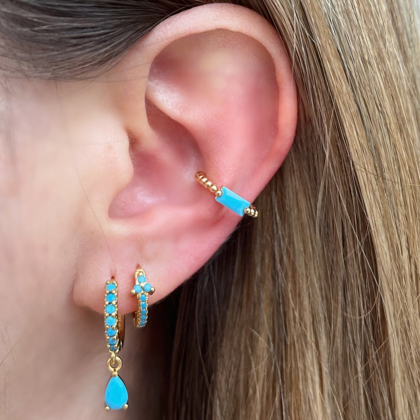 Ear cuff turquesa