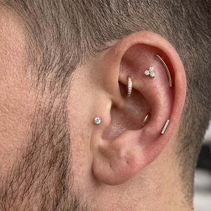 White stud 4mm 14k