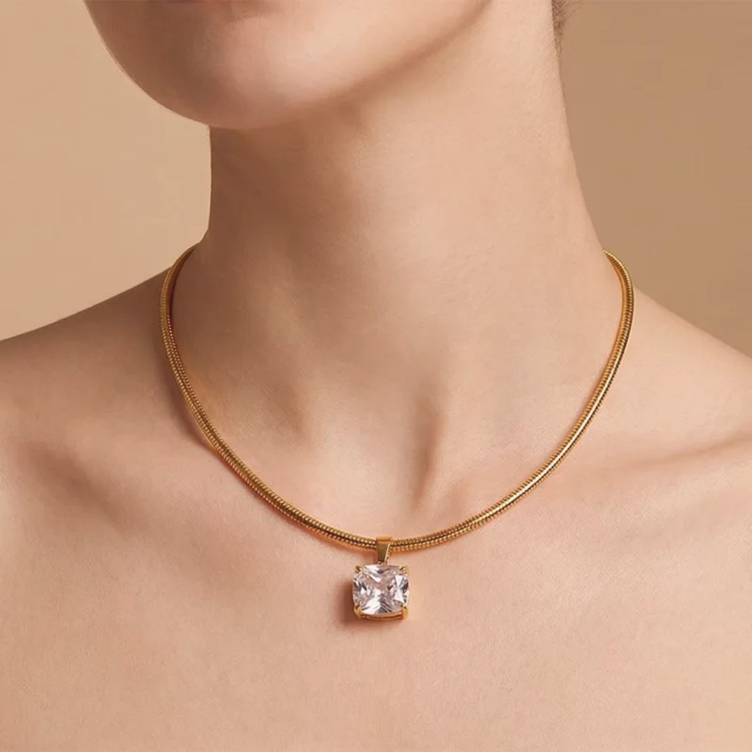 Collar circonia grande