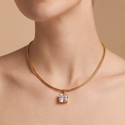 Collar circonia grande