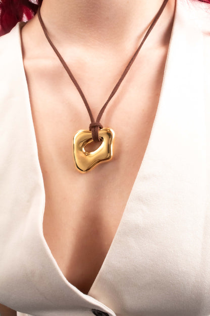 Collar Corbatin Irregular Dorado